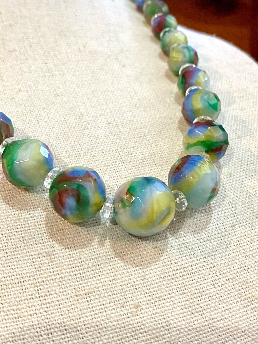 Vintage Marbled Glass Graduated Necklace - Picture 7 of 12